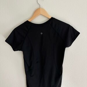 Lululemon swiftly Black Short Sleeve Top